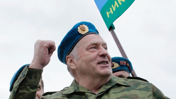 弗拉基米爾·日里諾夫斯基打算為俄語而鬥爭，並反對“移民的壞影響”。 - 俄羅斯衛星通訊社