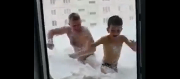 严寒不是阻碍 俄萨哈林居民雪中作乐 - 俄罗斯卫星通讯社