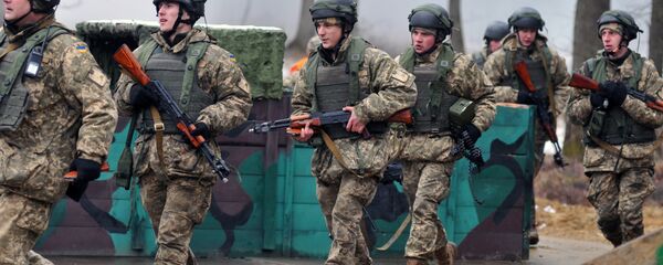 媒体曝美国专家培训乌军秘密基地 媒体曝美国专家培训乌军秘密基地 - 俄罗斯卫星通讯社