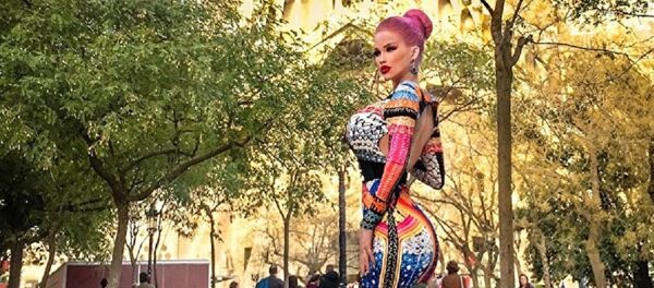 捷克芭比娃娃每月花1500美元整容 - 俄罗斯卫星通讯社