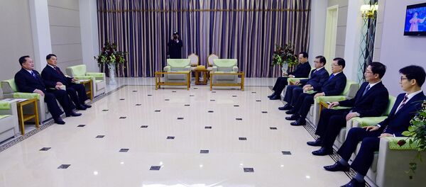 韩联社：韩总统特使团今晚6时会金正恩并共进晚餐 - 俄罗斯卫星通讯社