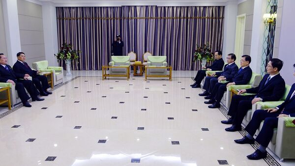 韩联社：韩总统特使团今晚6时会金正恩并共进晚餐 - 俄罗斯卫星通讯社