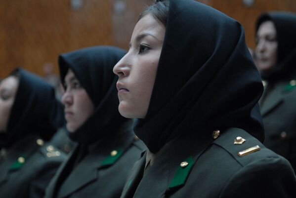 阿富汗女兵畢業生 - 俄羅斯衛星通訊社