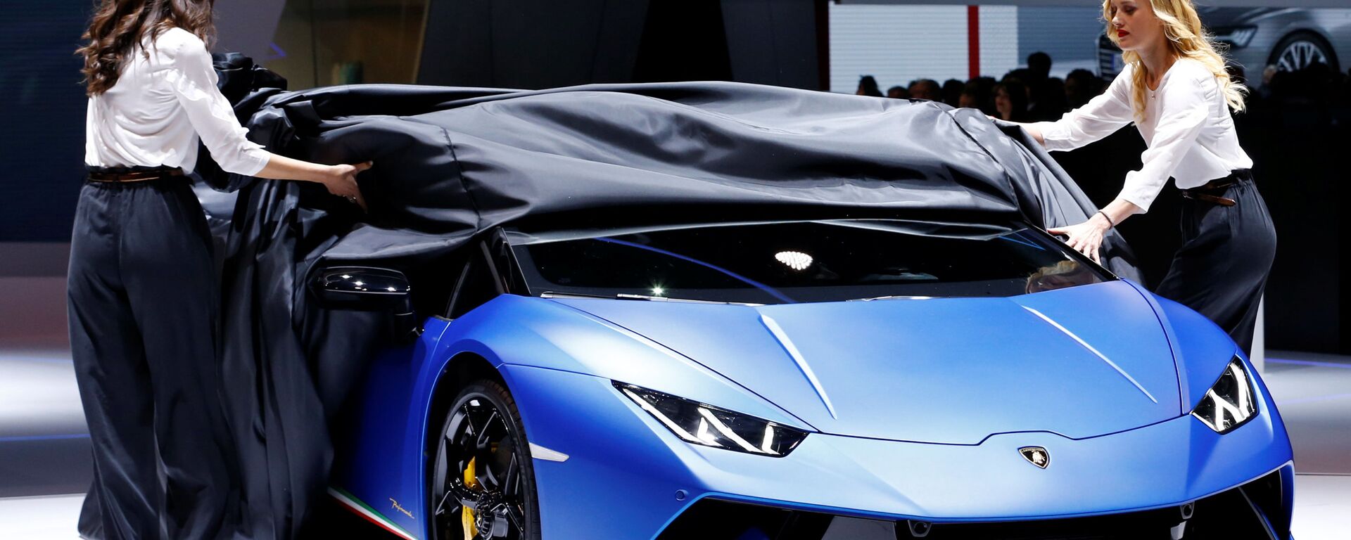 Автомобиль Lamborghini Huracan Performante Spyder на автосалоне Geneva International Motor Show-2018 в Женеве, Швейцария - 俄罗斯卫星通讯社, 1920, 19.08.2021