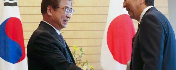 日本首相会见韩国总统特使 - 俄罗斯卫星通讯社
