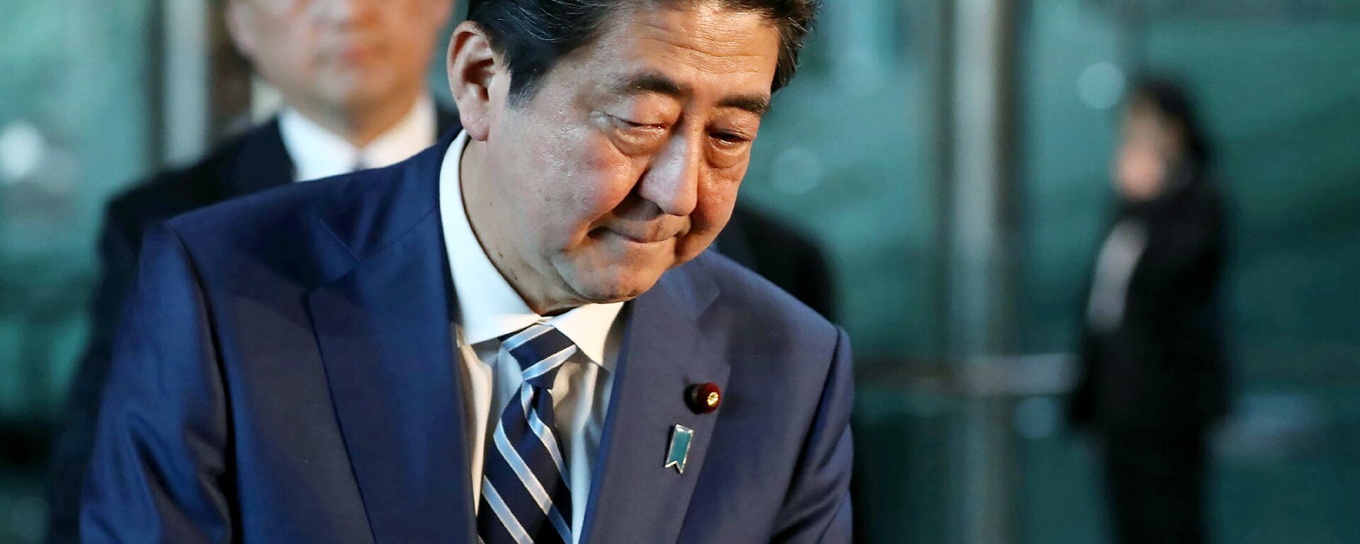 Japan's Prime Minister Shinzo Abe appears before journalists at his office in Tokyo - 俄羅斯衛星通訊社, 1920, 12.10.2018