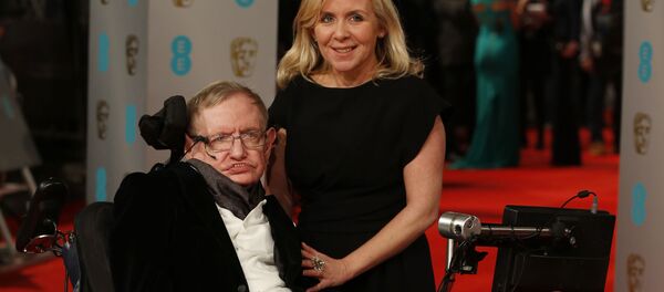 Британский ученый Стивен Хокинг на красной дорожке BAFTA British Academy Film Awards в Лондоне - 俄罗斯卫星通讯社