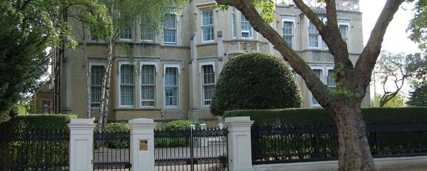 俄羅斯駐英國大使館 - 俄羅斯衛星通訊社