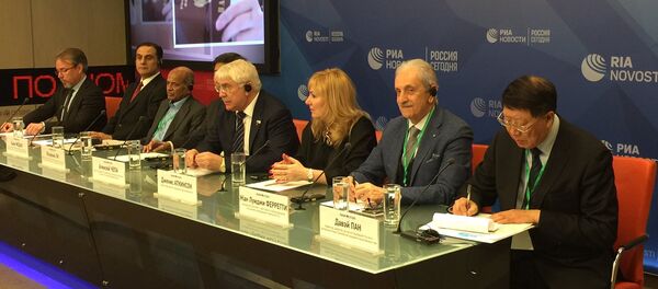 上海社科院俄羅斯中亞研究中心主任潘大渭教授 - 俄羅斯衛星通訊社