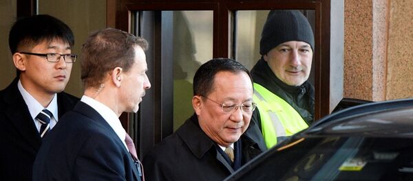 朝鲜外务相李勇浩对斯德哥尔摩进行访问。 - 俄罗斯卫星通讯社