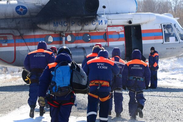 俄紧急情况部救援人员 - 俄罗斯卫星通讯社