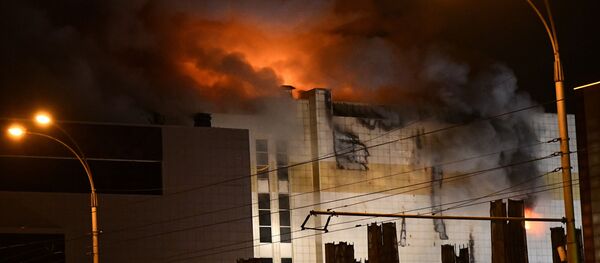 Пожар в торговом центре «Зимняя вишня» в Кемерово Пожар в торговом центре «Зимняя вишня» в Кемерово - 俄罗斯卫星通讯社