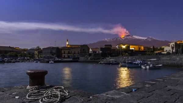 西西里岛地质学家称火山在向大海滑动 - 俄罗斯卫星通讯社