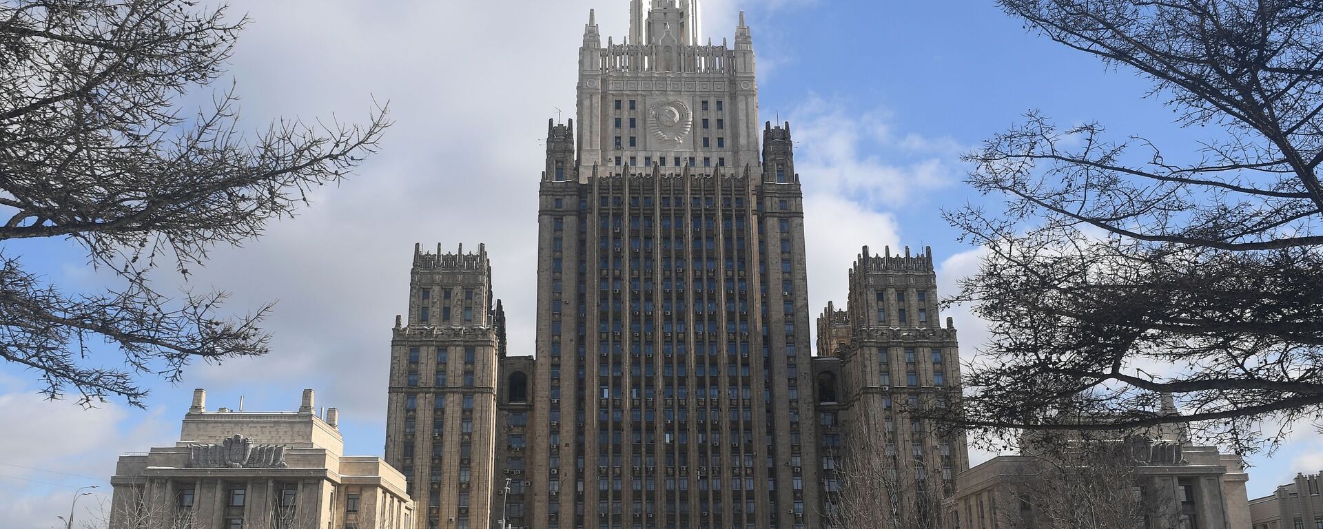 俄外交部在馬克龍講話後質問法國大使進駐的目的何在  - 俄羅斯衛星通訊社, 1920, 06.03.2025