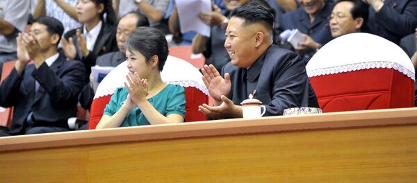 金正恩在平壤观看韩国流行音乐人演唱会 - 俄罗斯卫星通讯社