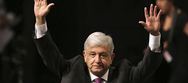 安德烈斯•曼努埃尔•洛佩斯•奥夫拉多尔 - 俄罗斯卫星通讯社