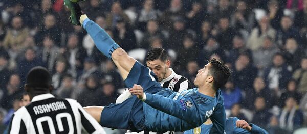 C罗被建议和火星人踢一场 - 俄罗斯卫星通讯社