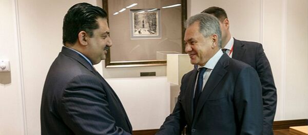 俄國防部長紹伊古與巴基斯坦國防部長胡拉姆·達斯特吉爾·汗 - 俄羅斯衛星通訊社