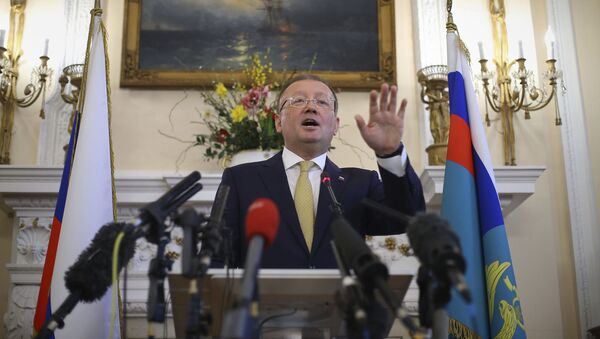Russian ambassador to the UK Alexander Yakovenko speaks about the recent Salisbury poisoning incident, during a news conference at the Russian Embassy in London - 俄罗斯卫星通讯社