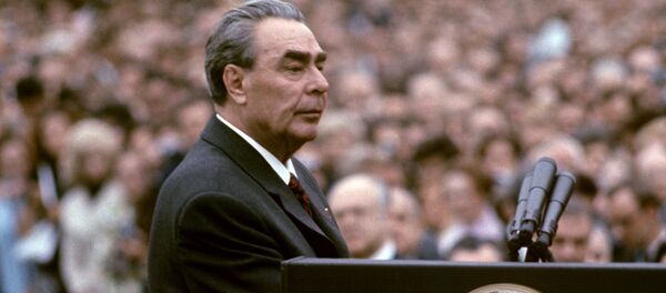 Леонид Ильич Брежнев во время официальной церемонии встречи у Белого дома - 俄罗斯卫星通讯社