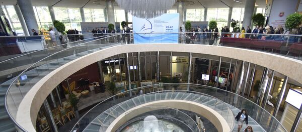 На Ялтинском международном экономическом форуме в Крыму - 俄罗斯卫星通讯社