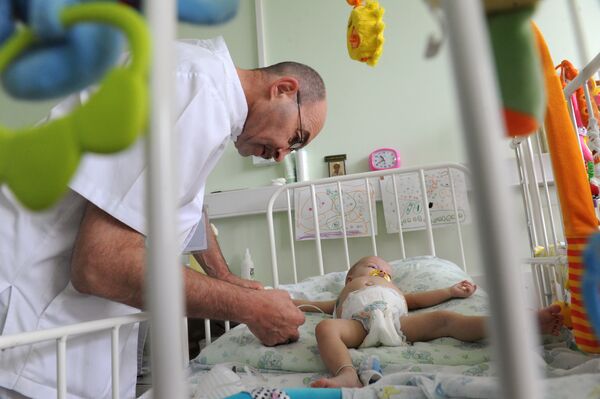 谢尔盖·郭基叶院士在查房 谢尔盖·郭基叶院士在查房 - 俄罗斯卫星通讯社