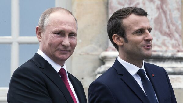 Президент РФ Владимир Путин и президент Франции Эммануэль Макрон - 俄羅斯衛星通訊社