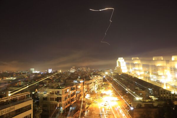 以美國為首的聯盟對敘利亞實施軍事打擊 - 俄羅斯衛星通訊社