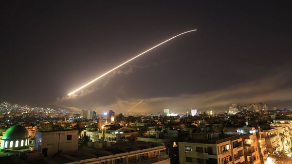 Ночные удары США, Франции и Великобритании по Дамаску, Сирия - 俄羅斯衛星通訊社