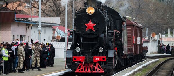 爱国活动“胜利列车”进入克里米亚 - 俄罗斯卫星通讯社