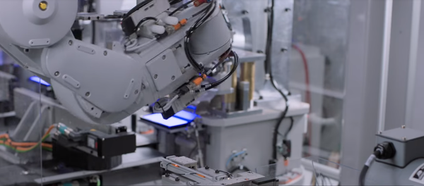 苹果发布回收机器人 用于拆解iPhone - 俄罗斯卫星通讯社