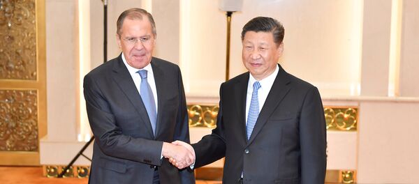 習近平在與拉夫羅夫的會面上建議發展歐亞經濟聯盟建設與“一帶一路”構想的對接合作 習近平在與拉夫羅夫的會面上建議發展歐亞經濟聯盟建設與“一帶一路”構想的對接合作 - 俄羅斯衛星通訊社