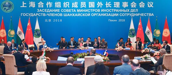Foreign ministers and officials of the Shanghai Cooperation Organisation (SCO) attend a meeting at the Diaoyutai State Guest House in Beijing - 俄罗斯卫星通讯社