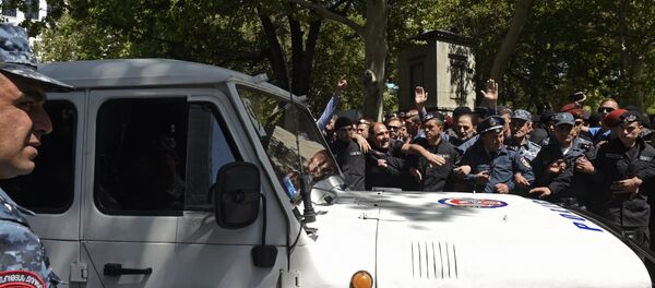 克宫期望亚美尼亚局势将在宪法框架内得到调解 - 俄罗斯卫星通讯社