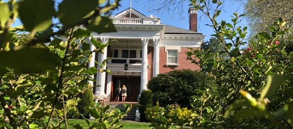 俄驻美大使馆：美当局肆意摘下俄领事馆官邸上的国旗不可接受 - 俄罗斯卫星通讯社