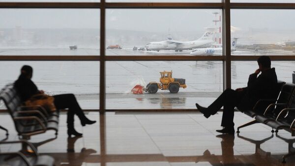 莫斯科多家机场出台新规 禁止在候机厅座椅卧躺 - 俄罗斯卫星通讯社