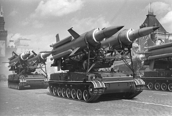 1967年莫斯科红场阅兵队伍。 - 俄罗斯卫星通讯社