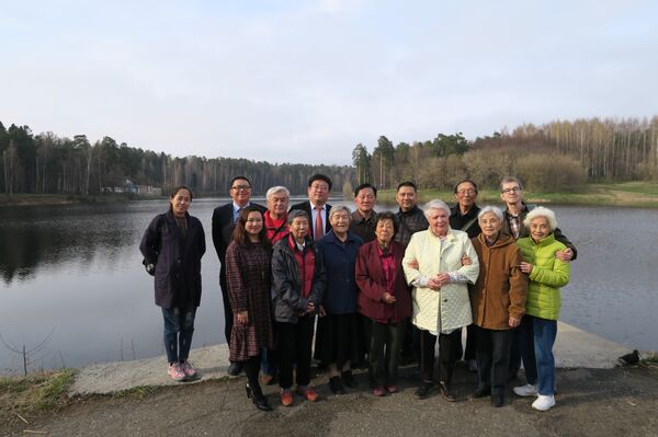 童年故乡·塔尔卡河边合影 - 俄罗斯卫星通讯社