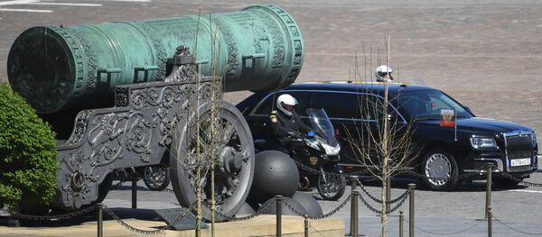 俄工贸部长谈普京国产加长轿车较特朗普凯迪拉克的优势 俄工贸部长谈普京国产加长轿车较特朗普凯迪拉克的优势 - 俄罗斯卫星通讯社