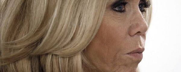 法國第一夫人因化妝品公司在抗衰老霜廣告中使用自己的形象而將其告上法庭 法國第一夫人因化妝品公司在抗衰老霜廣告中使用自己的形象而將其告上法庭 - 俄羅斯衛星通訊社