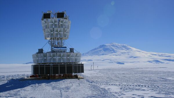 通往宇宙奥秘的“冰雪钥匙”：学者们为何捕捉南极洲的中微子？ - 俄罗斯卫星通讯社