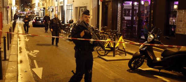 法國特工部門不瞭解在巴黎襲擊行人的男子 法國特工部門不瞭解在巴黎襲擊行人的男子 - 俄羅斯衛星通訊社