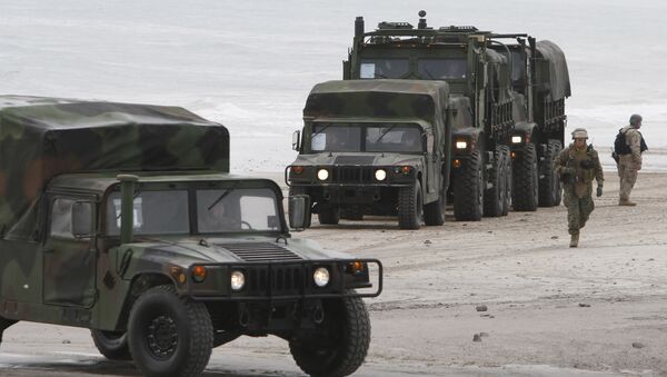 US Army trucks - 俄罗斯卫星通讯社