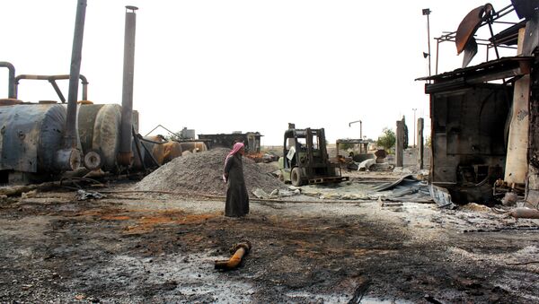 Разрушенный нефтеперерабатывающий завод в Сирии - 俄罗斯卫星通讯社