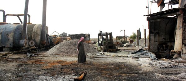 Разрушенный нефтеперерабатывающий завод в Сирии Разрушенный нефтеперерабатывающий завод в Сирии - 俄羅斯衛星通訊社