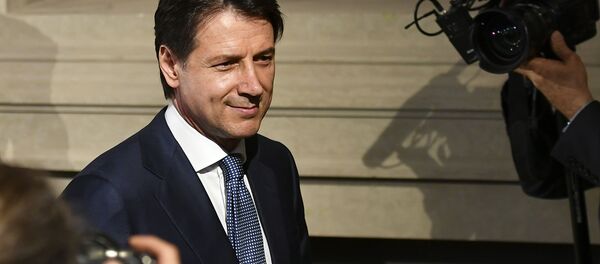 朱赛裴·孔德 - 俄罗斯卫星通讯社