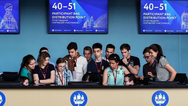 Пункт выдачи портфелей участников Санкт-Петербургского международного экономического форума - 俄羅斯衛星通訊社