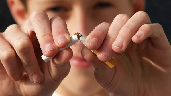 俄罗斯人或因未成年子女吸烟受到处罚 - 俄罗斯卫星通讯社