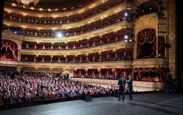 普京和安倍在大剧院启动俄日“国家年” - 俄罗斯卫星通讯社