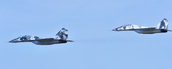 乌克兰飞机升入顿巴斯上空 - 俄罗斯卫星通讯社